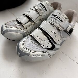 Shimano SH-WR40 SPD cycling shoes with cleats